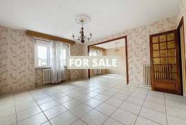 Town House with Flexible Accommodation Town House with Flexible Accommodation