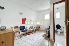 Town House with Flexible Accommodation Town House with Flexible Accommodation