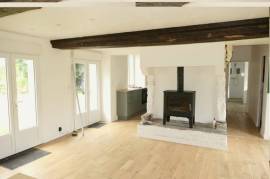 Detached Country House with Outbuilding Detached Country House with Outbuilding