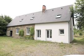 Detached Country House with Outbuilding