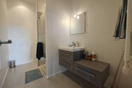 Town House With Pool And Garage Town House With Pool And Garage