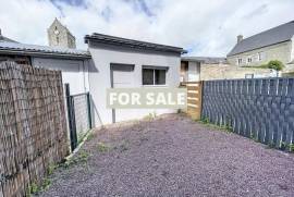 Town House with Neat Garden
