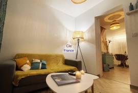 Recent Duplex Apartment Not Far from the Coast Recent Duplex Apartment Not Far from the Coast