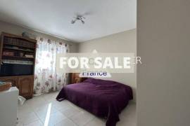 Detached Villa With Garden Detached Villa With Garden