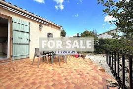 Detached Villa With Garden Detached Villa With Garden