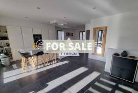 Superbe Villa Moderne T5 De 132m2 Avec Bel Exterieur Et Piscine - Secteur Les Roubauds Superbe Villa Moderne T5 De 132m2 Avec Bel Exterieur Et Piscine - Secteur Les Roubauds