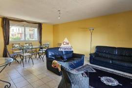 Apartment with Balcony and View Apartment with Balcony and View