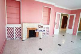 Apartment in Great Location Apartment in Great Location