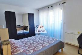 Apartment with Balcony and View Apartment with Balcony and View