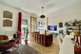 Apartment with Large Terrace, Balcony Apartment with Large Terrace, Balcony