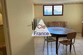 Imposing Detached Villa with Lovely Garden Imposing Detached Villa with Lovely Garden