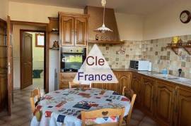 Imposing Detached Villa with Lovely Garden Imposing Detached Villa with Lovely Garden