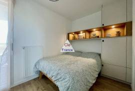 Apartment with Views from Balconies Apartment with Views from Balconies