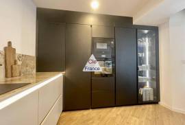 Apartment with Views from Balconies Apartment with Views from Balconies