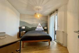 Apartment with Views from Balconies Apartment with Views from Balconies