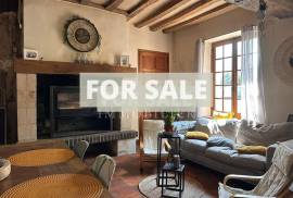 Detached Country House with Open Views Detached Country House with Open Views