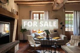 Detached Country House with Open Views Detached Country House with Open Views