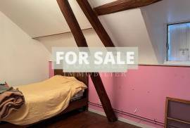 Detached Country Longere Style House with Pond Detached Country Longere Style House with Pond