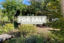 Detached Country Longere Style House with Pond Detached Country Longere Style House with Pond