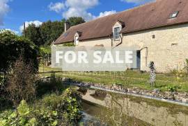 Detached Country Longere Style House with Pond