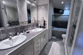 Detached Country House with Pool and Open Views