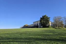 Detached Country House with Pool and Open Views