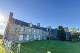 Huge Detached Country House to Develop