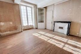 Huge Detached Country House to Develop