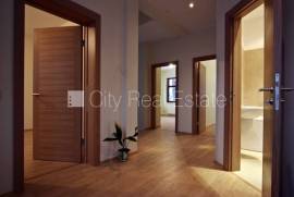 Detached house for rent in Riga, 200.00m2 Detached house for rent in Riga, 200.00m2