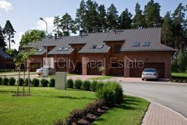 Detached house for rent in Riga, 200.00m2