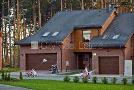 Detached house for rent in Riga, 200.00m2 Detached house for rent in Riga, 200.00m2