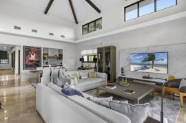 Casa Macho: Luxury Beachfront Golf Villa in Hacienda Pinilla