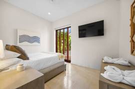 25 Paseo Del Mar: Beachfront 4BR Villa with Rooftop Terrace in Las Catalinas