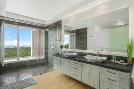 Nativa Contemporary Infinity Views: Luxury Rainforest Estate with Pacific Ocean Views