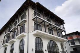 291041 La Rambla: Vibrant Urban-Coastal Living in the Heart of Las Catalinas