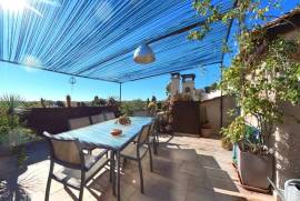 6 room, 200m2 Vineyard residence for sale in Nezignan l'eveque - 320 000 € *