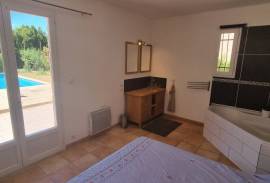 4 room, 92m2 House for sale in Octon - 390 000 € *