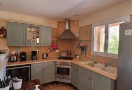 4 room, 92m2 House for sale in Octon - 390 000 € *