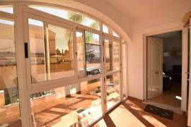 FABULOUS 3 BEDROOM TOWNHOUSE WITH COMMUNAL POOL AND LAKE VIEWS