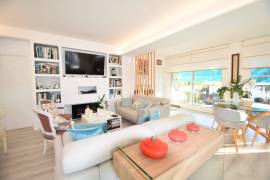 FABULOSA VILLA MODERNA EN EL CENTRO DE CIUDAD QUESADA FABULOSA VILLA MODERNA EN EL CENTRO DE CIUDAD QUESADA