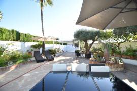 FABULOSA VILLA MODERNA EN EL CENTRO DE CIUDAD QUESADA FABULOSA VILLA MODERNA EN EL CENTRO DE CIUDAD QUESADA