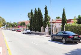 Contemporary Luxury Villa in La Marina Urbanization, Costa Blanca Contemporary Luxury Villa in La Marina Urbanization, Costa Blanca