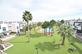 FANTASTISCHE ZOLDER ONDER DE BUITENRUIMTE