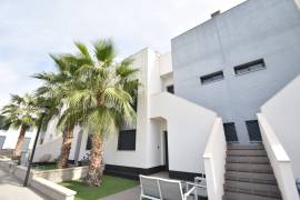 FANTASTISCHE ZOLDER ONDER DE BUITENRUIMTE