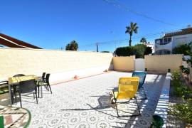 FANTÁSTICA Y ESPACIOSA CASA ADOSADA CON GARAJE Y APARTAMENTO DE INVITADOS FANTÁSTICA Y ESPACIOSA CASA ADOSADA CON GARAJE Y APARTAMENTO DE INVITADOS