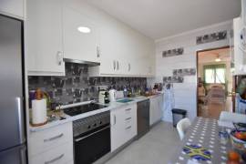 FANTÁSTICA Y ESPACIOSA CASA ADOSADA CON GARAJE Y APARTAMENTO DE INVITADOS FANTÁSTICA Y ESPACIOSA CASA ADOSADA CON GARAJE Y APARTAMENTO DE INVITADOS