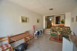 FANTÁSTICA Y ESPACIOSA CASA ADOSADA CON GARAJE Y APARTAMENTO DE INVITADOS FANTÁSTICA Y ESPACIOSA CASA ADOSADA CON GARAJE Y APARTAMENTO DE INVITADOS