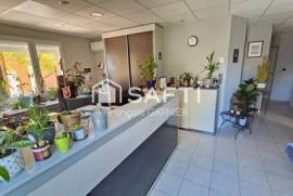 Murs commerciaux d'environ 218 m², La Farlède.