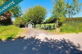 Agréable terrain constructible en cœur de village