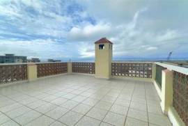Lovely 4 bedroom house - detached in South District, Gibraltar
